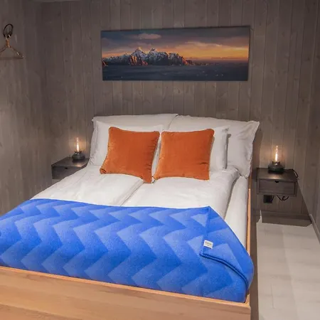 Vaeret - Your Lofoten Basecamp Хеннингсвер Экстерьер фото
