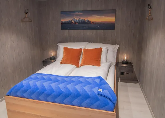 Vaeret - Your Lofoten Basecamp
